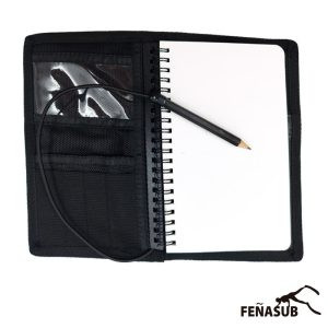 Libro de notas para buceo